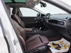 2022 BMW 1 Series 120i M Sport, белый — фото 15