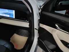 2023 Geely Monjaro 2.0TD High Power AT 2WD Flagship, белый — фото 18