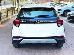 2021 Toyota Yaris L Zhixuan X 1.5L CVT Leading, белый — фото 4