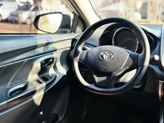 2021 Toyota Yaris L Zhixuan X 1.5L CVT Leading, белый — фото 14