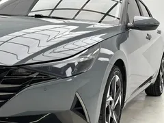 2022 Hyundai Elantra 1.5L CVT LUX Premium — фото 4
