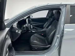 2022 Hyundai Elantra 1.5L CVT LUX Premium — фото 7