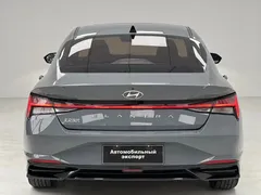 2022 Hyundai Elantra 1.5L CVT LUX Premium — фото 17