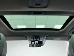 2022 Hyundai Elantra 1.5L CVT LUX Premium — фото 21