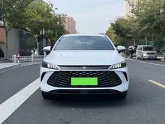 2026 BYD Qin PLUS DM-i PHEV 210KM, белый — фото 2