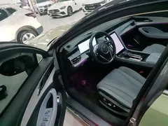 2025 Hongqi H5 PHEV 170, зелёный — фото 16