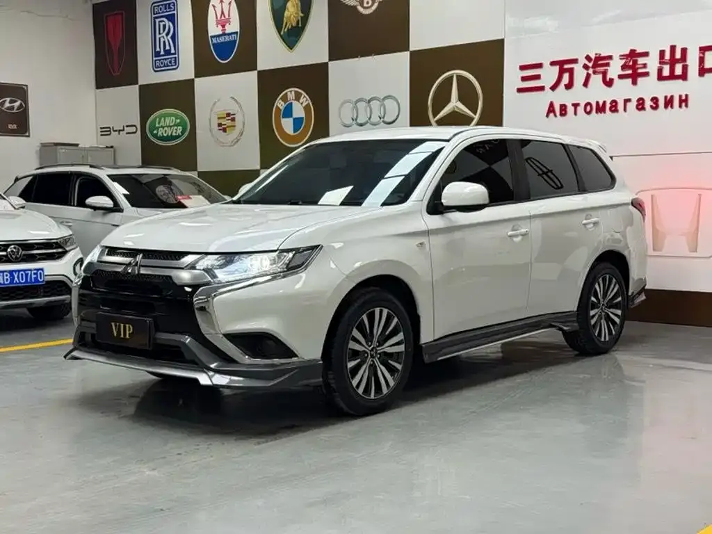 2021 Mitsubishi Outlander 2.0L 2WD 5 Seats