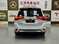 2021 Mitsubishi Outlander 2.0L 2WD 5 Seats, белый — фото 5