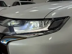 2021 Mitsubishi Outlander 2.0L 2WD 5 Seats, белый — фото 21