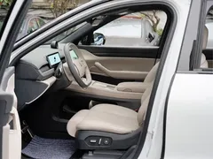 2024 Nio ES8 75kWh, белый — фото 11