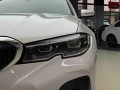 2022 BMW 3 Series 320Li M Sport Package, белый — фото 5