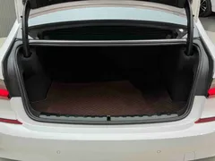 2022 BMW 3 Series 320Li M Sport Package, белый — фото 18