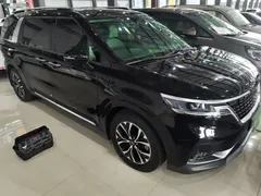 2021 Kia Carnival 2.0T Luxury Tech, чёрный — фото 4