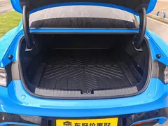 2026 Xiaomi SU7 RWD Standard, синий — фото 26