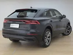 2022 Audi Q8 55 TFSI Luxury Dynamic, чёрный — фото 4