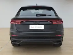 2022 Audi Q8 55 TFSI Luxury Dynamic, чёрный — фото 5