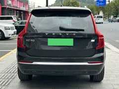 2023 Volvo XC90 T8 Recharge PHEV Premium Luxury 7-seat, чёрный — фото 3