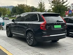 2023 Volvo XC90 T8 Recharge PHEV Premium Luxury 7-seat, чёрный — фото 4