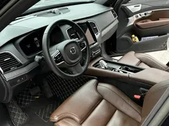 2023 Volvo XC90 T8 Recharge PHEV Premium Luxury 7-seat, чёрный — фото 9