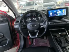 2022 Geely Emgrand 4th Gen 1.5L CVT Premium — фото 3