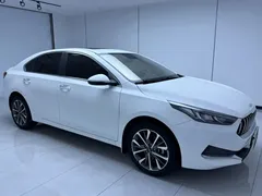 2021 Kia Cerato 1.5L CVT Fashion, белый — фото 3