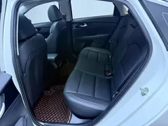 2021 Kia Cerato 1.5L CVT Fashion, белый — фото 18