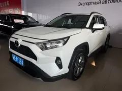 2022 Toyota RAV4 2.0L CVT 4WD Fashion Plus, белый — фото 1