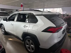 2022 Toyota RAV4 2.0L CVT 4WD Fashion Plus, белый — фото 7