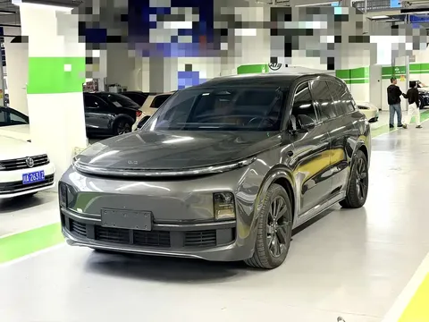 2023 Li Auto L8