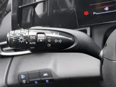2021 Hyundai Elantra 1.5L CVT LUX Premium, белый — фото 21