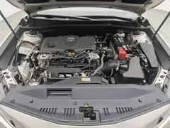 2021 Toyota Camry 2.5G Luxury — фото 6