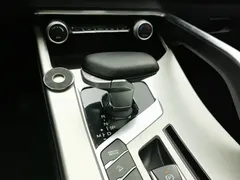 2023 Geely Coolray 1.5T DCT Platinum, белый — фото 13