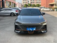 2023 Changan UNI-V 1.5T Sport — фото 2
