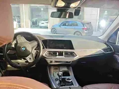 2022 BMW X5 30Li Premium M Sport Package, чёрный — фото 4
