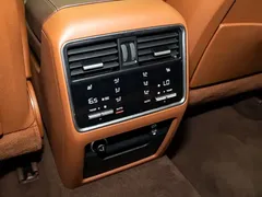 2023 Porsche Cayenne 3.0T Platinum Edition, синий — фото 18