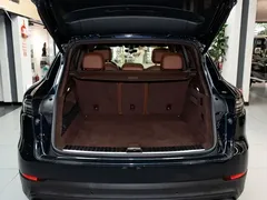 2023 Porsche Cayenne 3.0T Platinum Edition, синий — фото 19