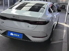 2025 BYD Qin PLUS DM-i PHEV Smart Driving 55km Leading, белый — фото 3