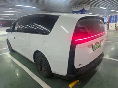 2025 Li Auto MEGA Home, белый — фото 4