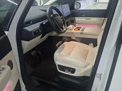 2025 Li Auto MEGA Home, белый — фото 8