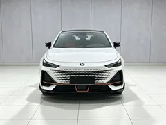 2023 Changan UNI-V 1.5T Sport, белый — фото 2