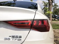 2022 Audi A3L Limousine 35 TFSI Sport, белый — фото 19