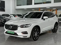 2021 Volvo XC60 T8 PHEV Luxury, белый — фото 1