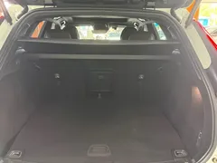 2021 Volvo XC60 T8 PHEV Luxury, белый — фото 13