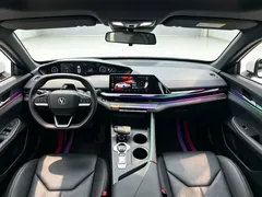 2022 Changan UNI-V 1.5T Premium, белый — фото 4