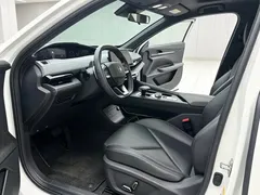 2022 Changan UNI-V 1.5T Premium, белый — фото 5