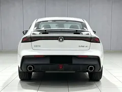 2022 Changan UNI-V 1.5T Premium, белый — фото 8