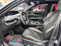 2023 Changan UNI-V 1.5T Premium — фото 4