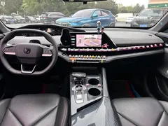 2023 Changan UNI-V 1.5T Premium — фото 8