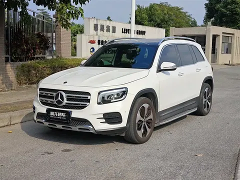2023 Mercedes-Benz GLB 220 Fashion