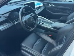 2023 Geely Preface 1.5TD Kunlun, белый — фото 5